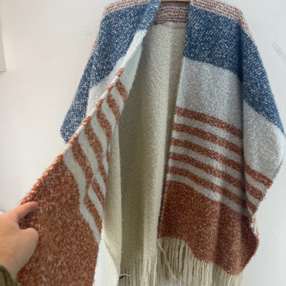 IDYLLWIND Striped Blanket Poncho Cape Fringe Open Front Boho Fuzzy Soft Warm - Picture 4 of 12